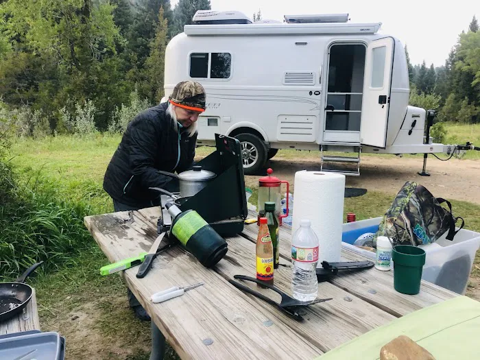 Cottonwood Campground Picture 6