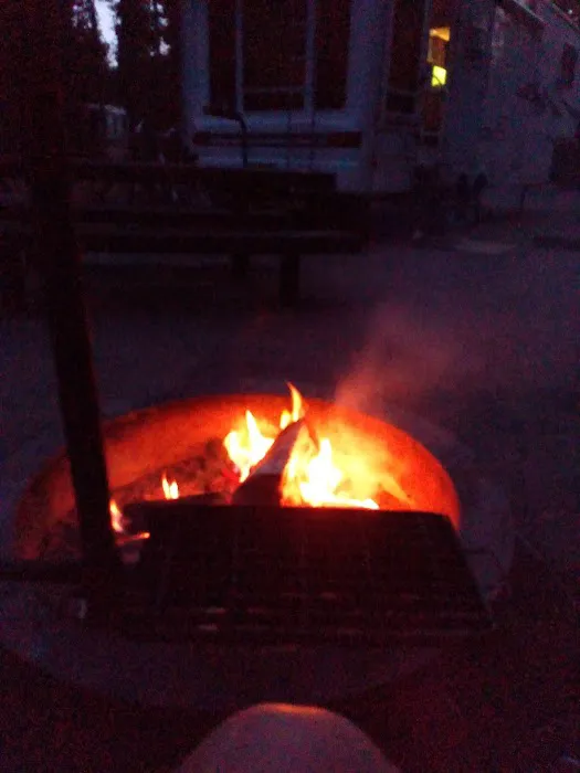 OUTLET CAMPGROUND Picture 2