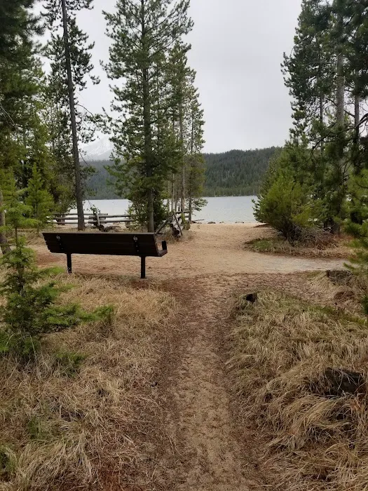 OUTLET CAMPGROUND Picture 8