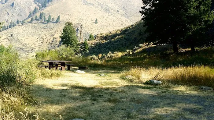 Holman Creek Campground Picture 7
