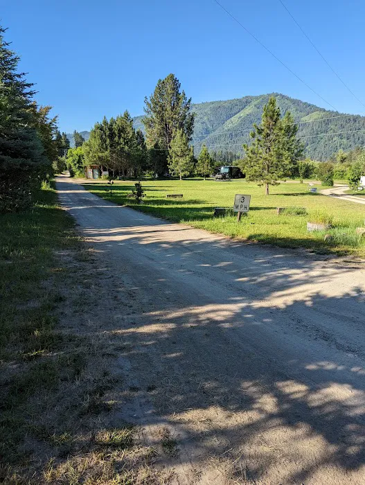 Riverpond Campground Picture 2