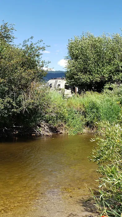 Riverpond Campground Picture 3