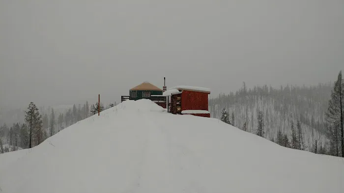 Rocky Ridge Yurt Picture 4