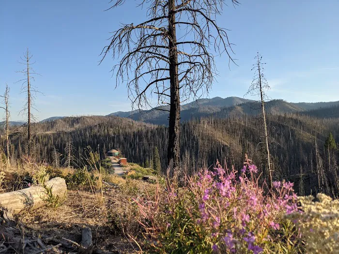 Rocky Ridge Yurt Picture 8