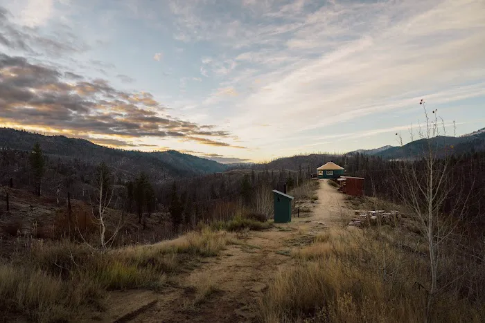 Rocky Ridge Yurt Picture 5