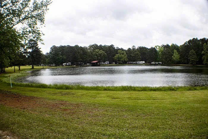 Hilltop Campgrounds Picture 10
