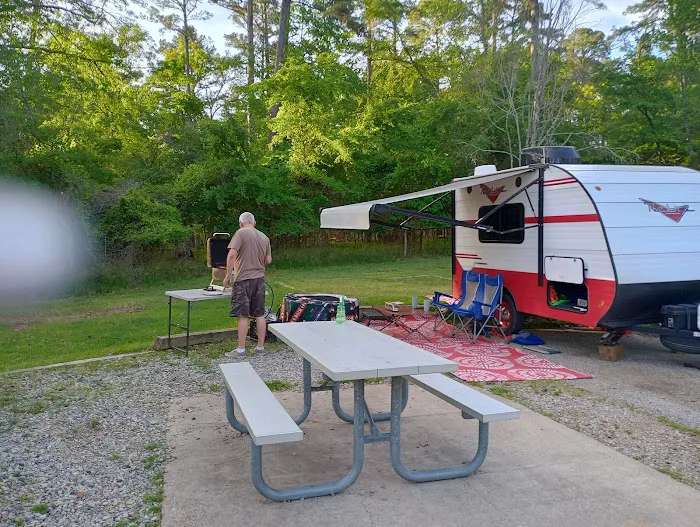 Johnson Creek Campground - GROUP camp area Picture 3