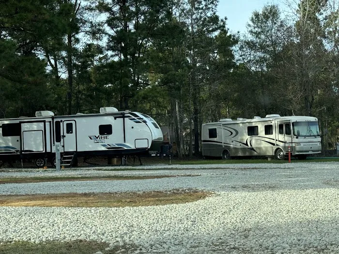 Davy Crockett RV Park Picture 2