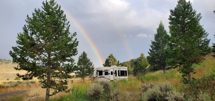 Riverview Campground Picture 1