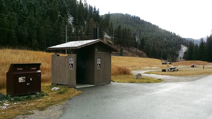Moose Creek Flat Campground Picture 3