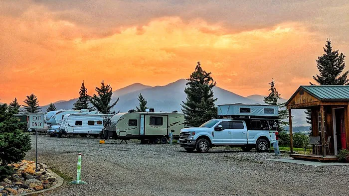 Bear Canyon Campground Picture 9