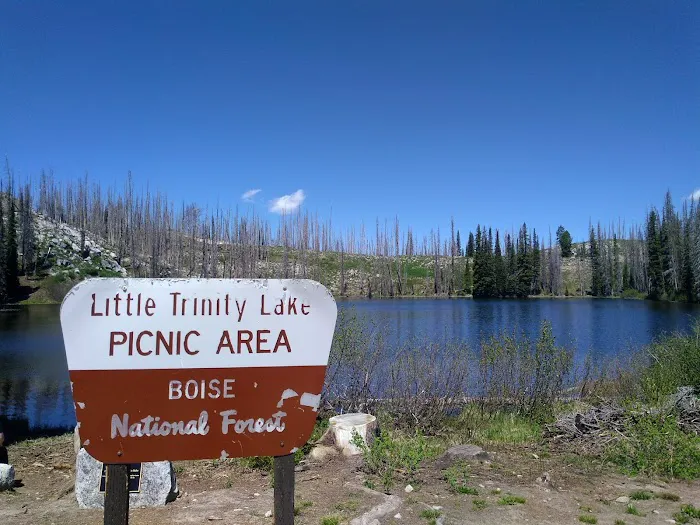 Little Trinity Lake Campground Picture 9