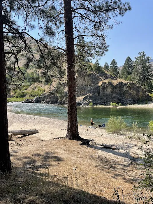 Willow Creek Campground Picture 3