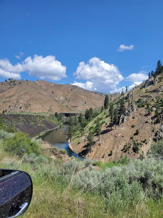 Willow Creek Campground Picture 4