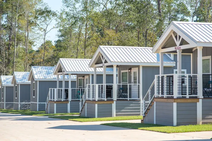 The Retreat RV & Camping Resort Picture 7