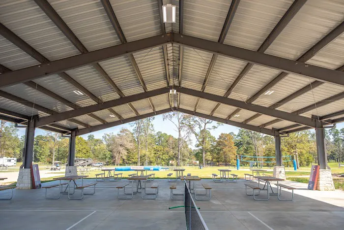The Retreat RV & Camping Resort Picture 4