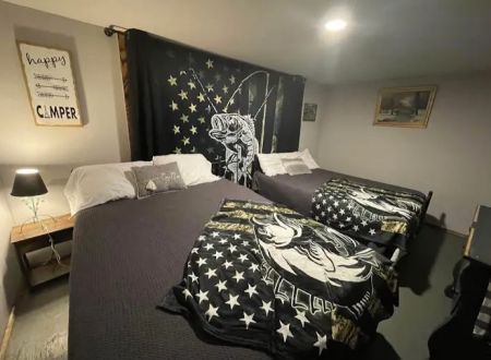 Lil o aces , Creekside Bunkhouse & Campground