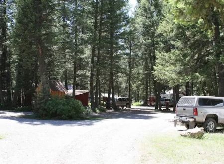 Campfire Lodge Resort
