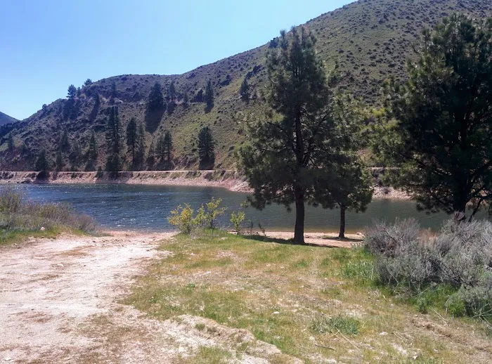 Cottonwood Campground Picture 2