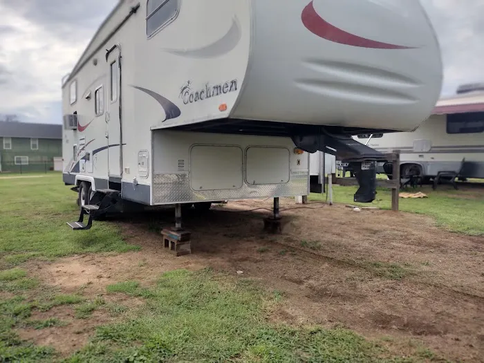 Kason Kamp RV Park Picture 1