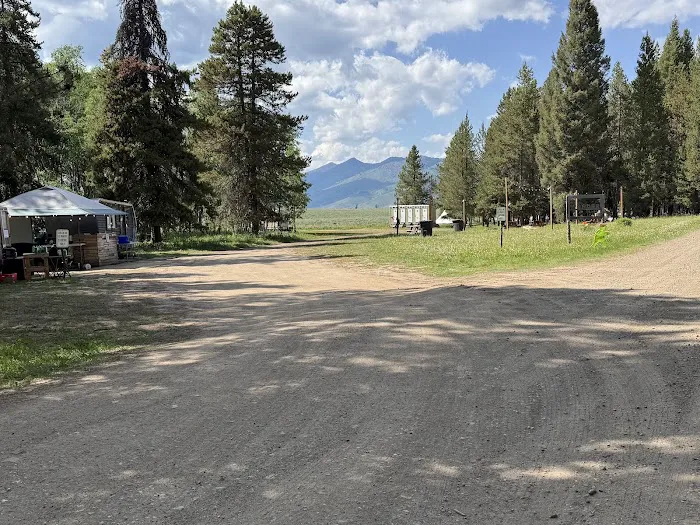 Wander Camp Yellowstone Picture 4