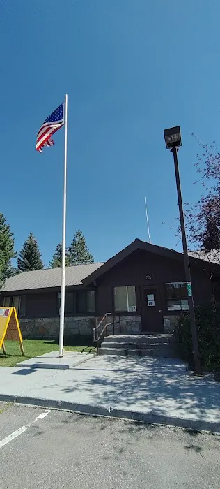 Island Park Ranger Station Picture 6