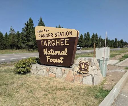 Island Park Ranger Station