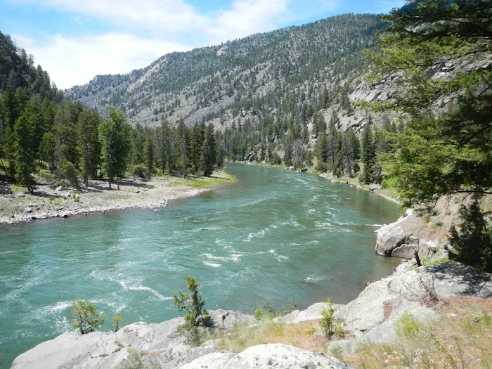 Yellowstone River Trail Picture 2