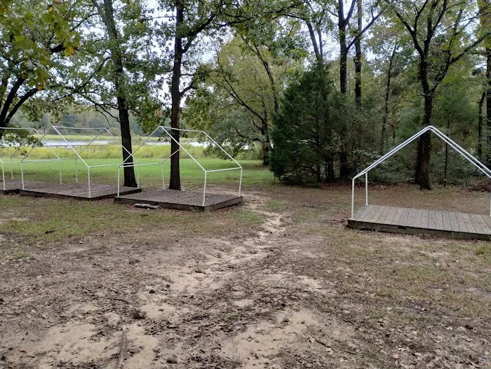 Elm Flats Camp Site Picture 4