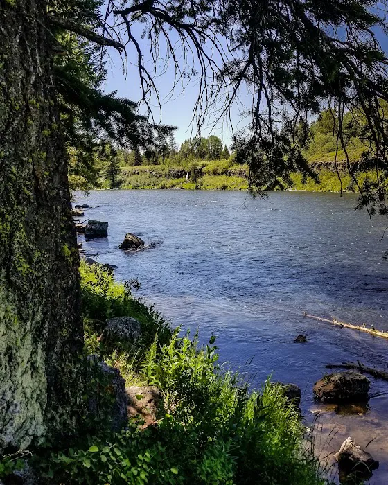 RIVERSIDE CAMPGROUND Picture 7