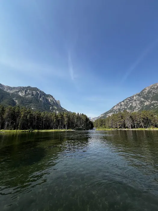 Emerald Lake Campground Picture 10