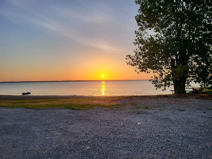 Sunrise Cove RV Resort Picture 7