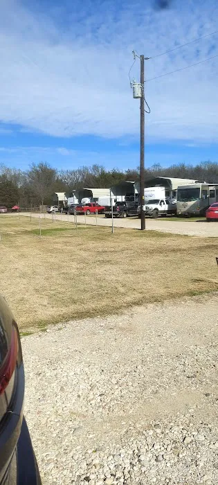 Charlies Place RV park Picture 7