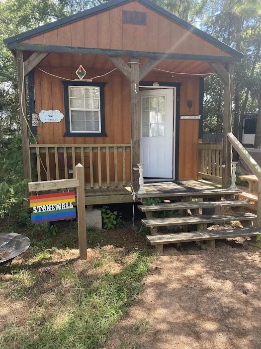 Grizzly Pines - Gay Campground Picture 6