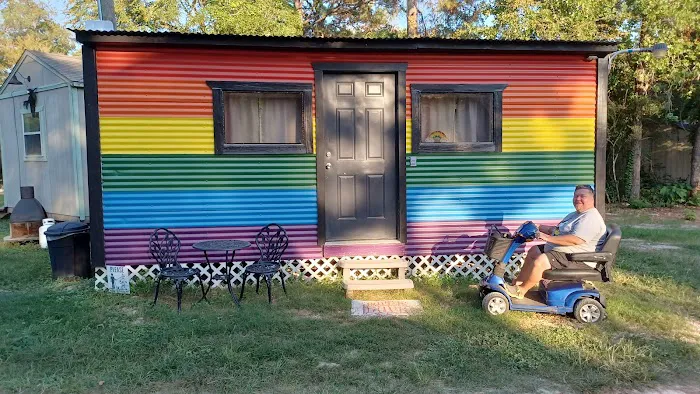 Grizzly Pines - Gay Campground Picture 4