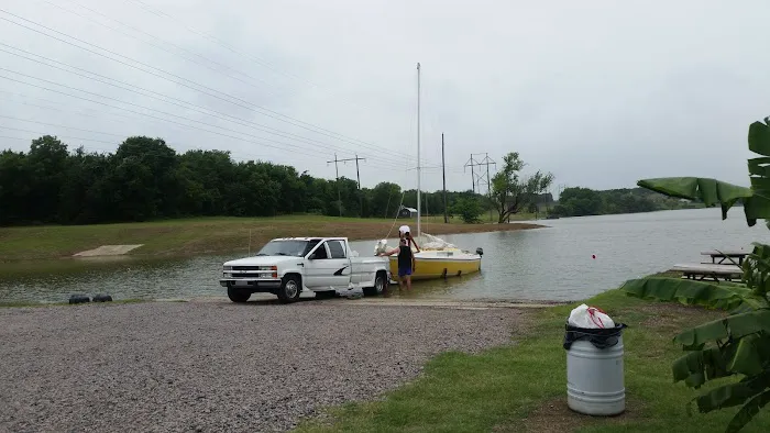 Sunset Cove Marina- Campground & RV Resort Picture 5