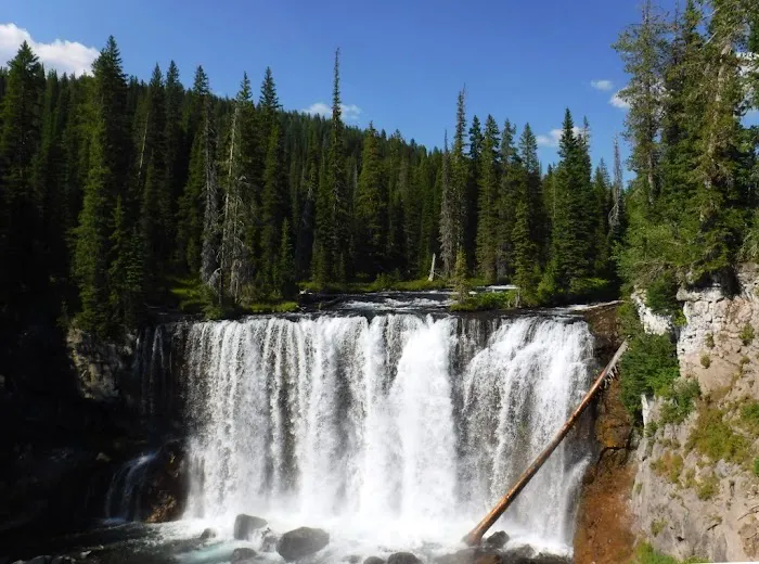 Colonnade Falls Picture 2
