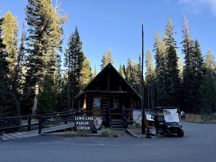Lewis Lake Campground With Boat Launch Picture 8