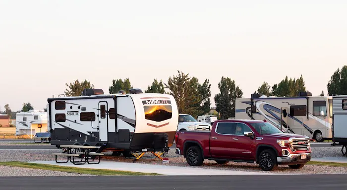 Idaho Sky RV Resort Picture 3