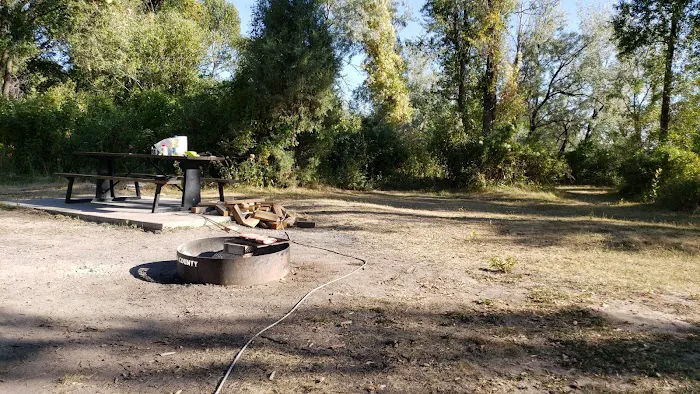 Twin Bridges Campground Picture 2