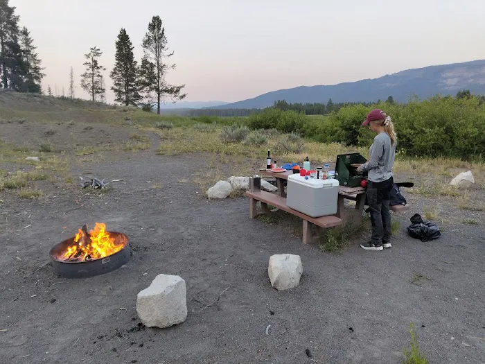 Grassy Lake Road Campsites Picture 9