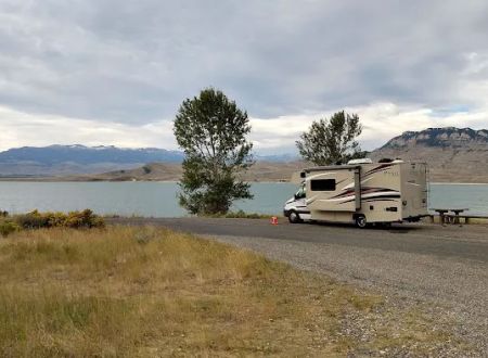 Buffalo Bill State Park - Lake Shore Campground