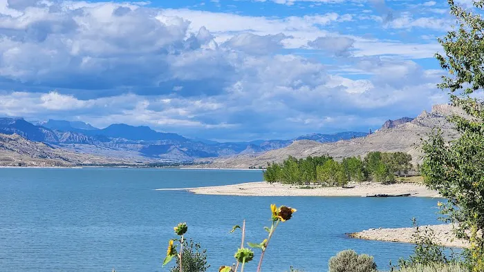 Buffalo Bill State Park - Lake Shore Campground Picture 8