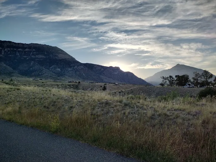 Buffalo Bill State Park - Lake Shore Campground Picture 9