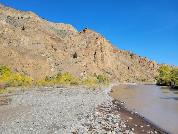 Wapiti Campground Picture 2