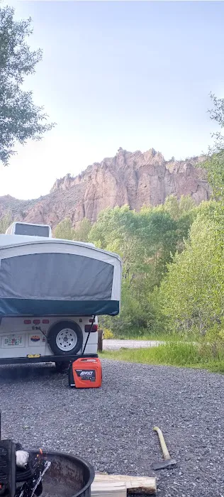 Wapiti Campground Picture 8