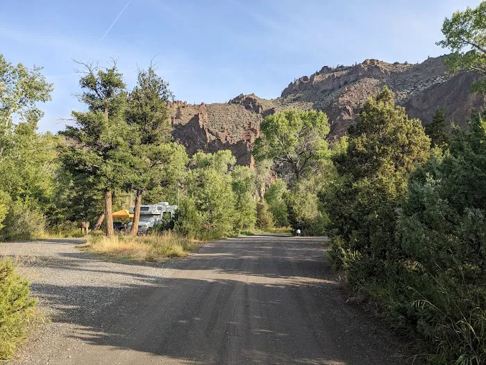 Wapiti Campground Picture 9