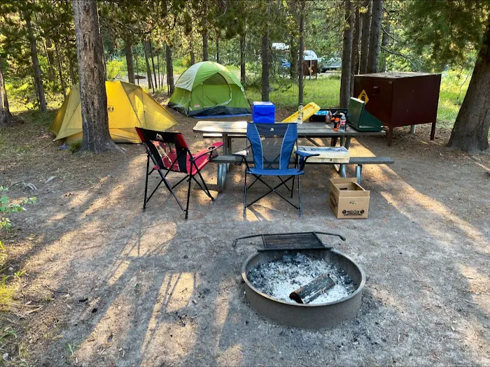 Lizard Creek Campground Picture 2