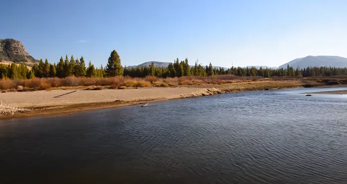 Three Mile Bend Picture 4
