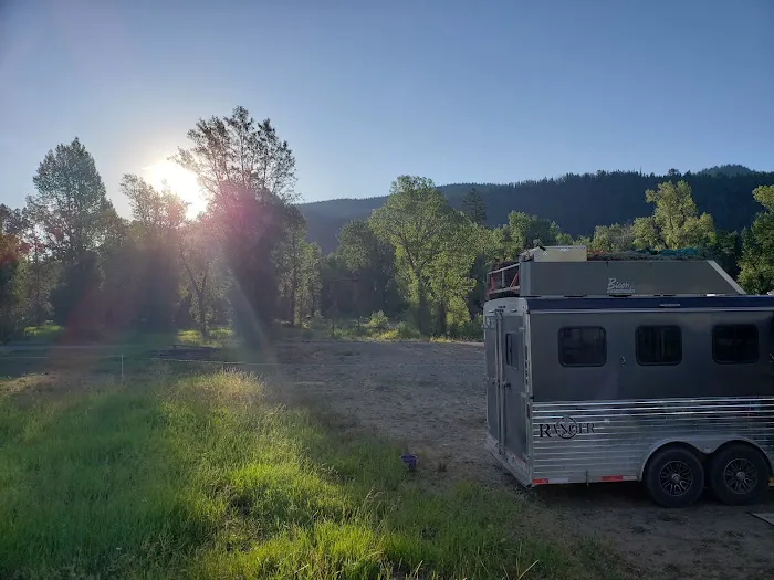 Pacific Creek Campground Picture 3